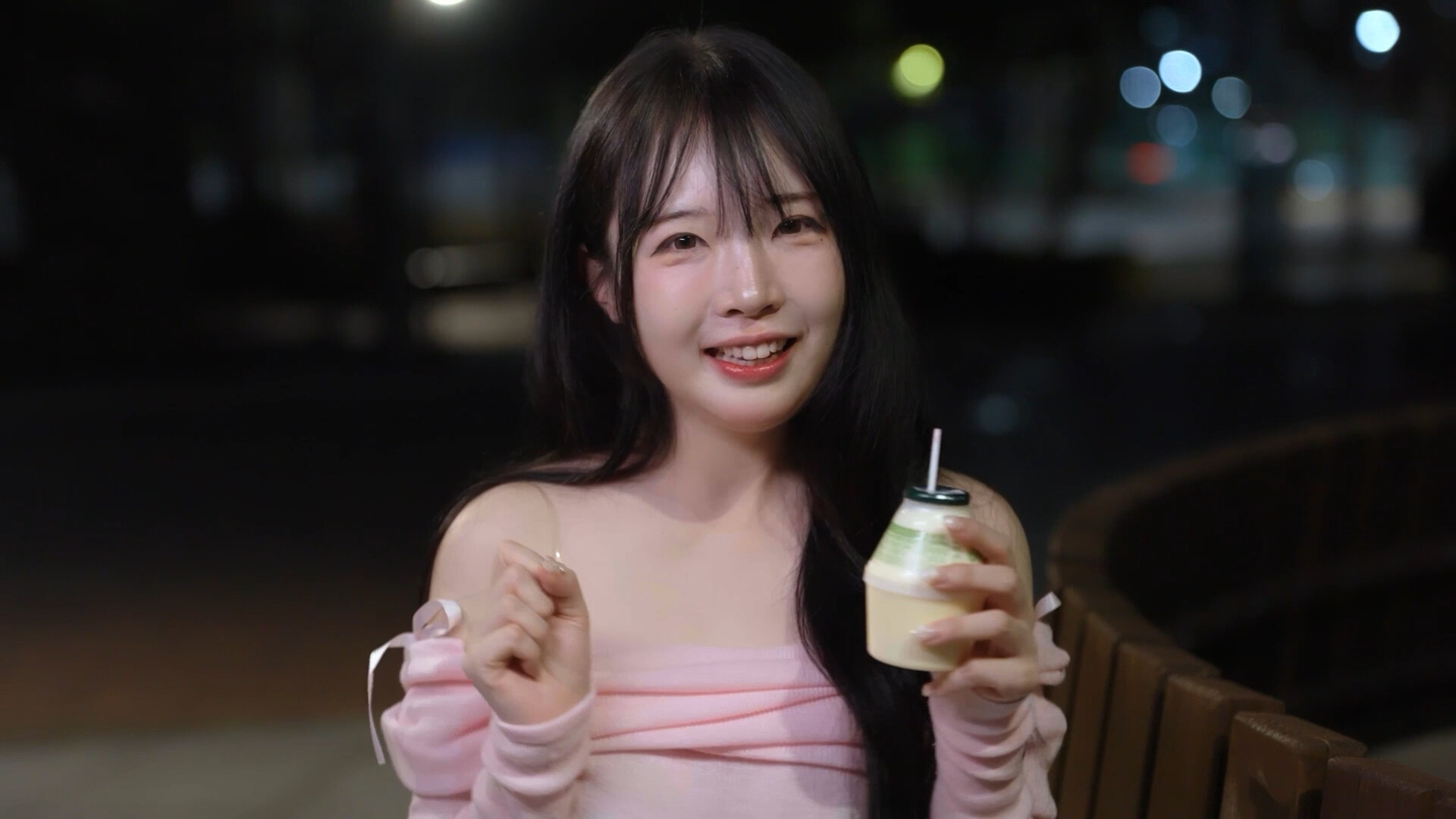 图片[2]-《嘘，美女拍摄中》中文版-资源项目网